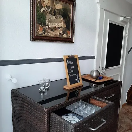 Sleep & Go! Self Service With Community Kitchen *