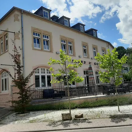 Sleep & Go! Self Service With Community Kitchen 호텔 *