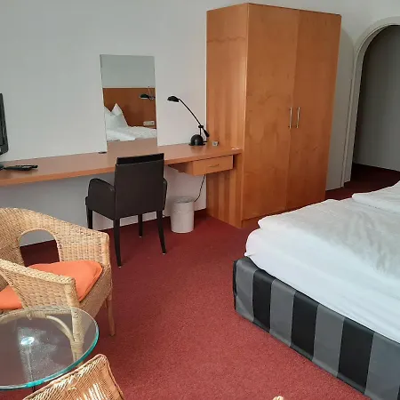 Sleep & Go! Self Service With Community Kitchen Hotel