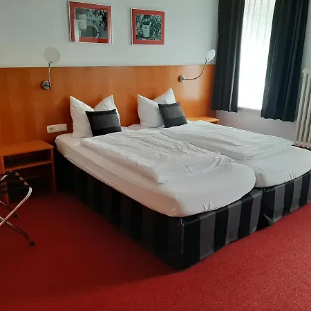 Sleep & Go! Self Service With Community Kitchen Hotel