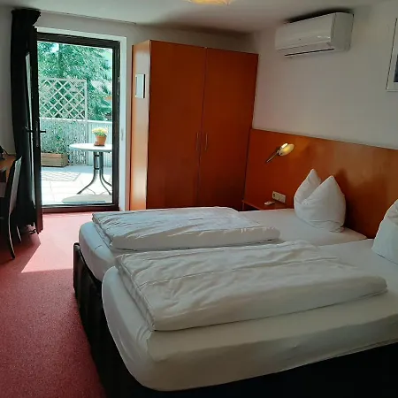 Hotel Sleep & Go! Self Service With Community Kitchen