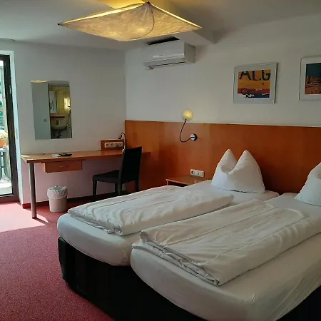 Hotel Sleep & Go! Self Service With Community Kitchen Nittel