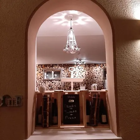 Sleep & Go! Self Service With Community Kitchen Hotel Nittel