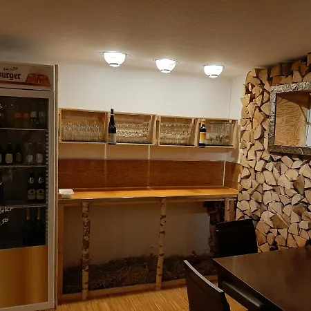 Sleep & Go! Self Service With Community Kitchen *