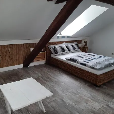 Sleep & Go! Self Service With Community Kitchen Hotel