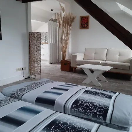 Sleep & Go! Self Service With Community Kitchen Hotel *