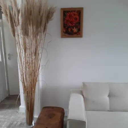 Sleep & Go! Self Service With Community Kitchen Hotel