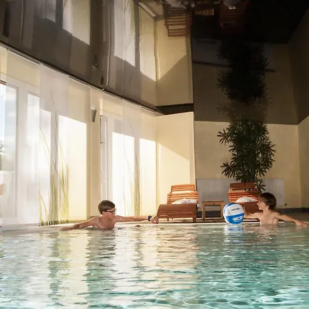 Sleep & Go! Self Service With Community Kitchen Hotel