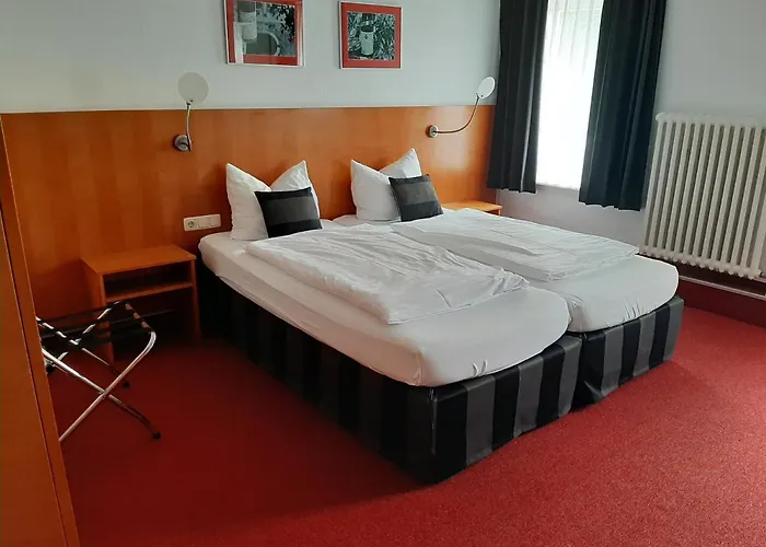 Sleep & Go! Self Service With Community Kitchen 호텔