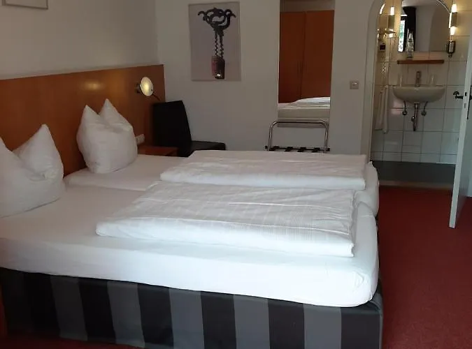 Sleep & Go! Self Service With Community Kitchen Hotel Nittel