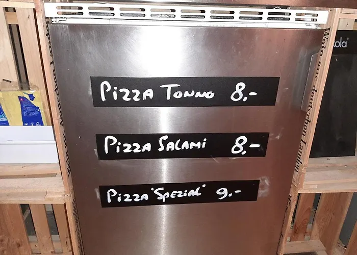 Sleep & Go! Self Service With Community Kitchen