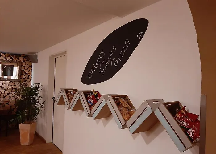 Sleep & Go! Self Service With Community Kitchen 호텔 니텔