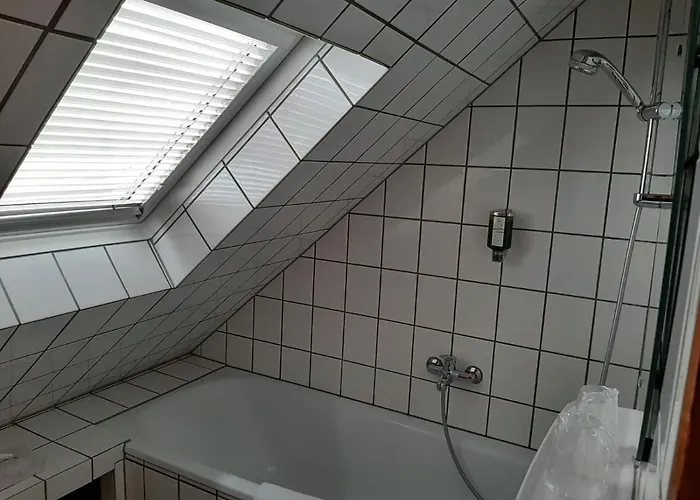 Sleep & Go! Self Service With Community Kitchen Hotel Nittel