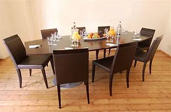 Sleep & Go! Self Service With Community Kitchen * 니텔